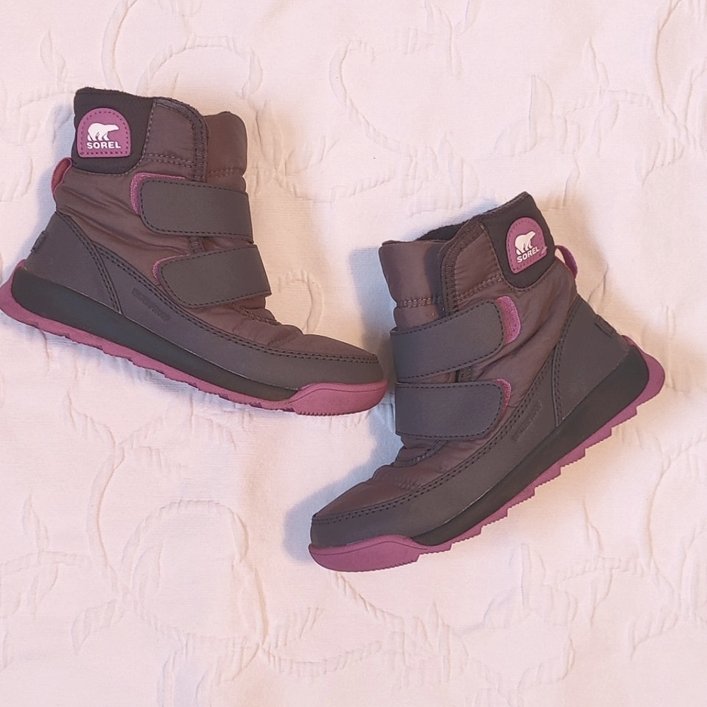 EUC Sorel Girls Snow Boots Sz 13